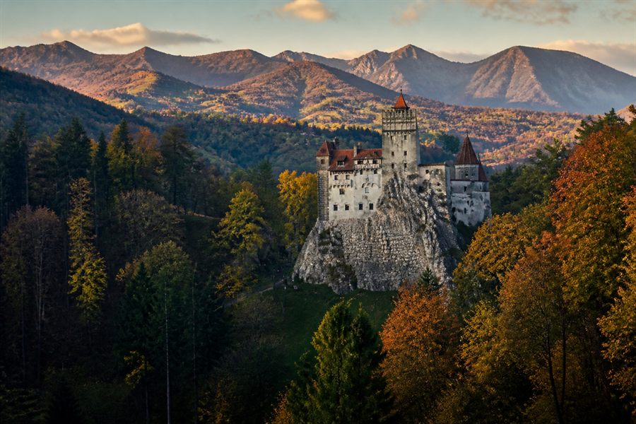 Zamek Bran w rumuńskich Karpatach